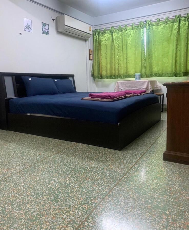 Ying Hostel Бангкок Экстерьер фото