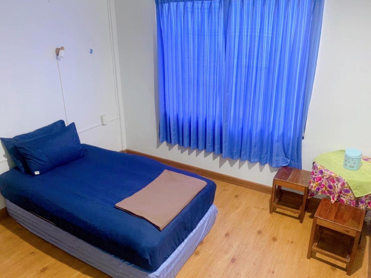 Ying Hostel Бангкок Экстерьер фото