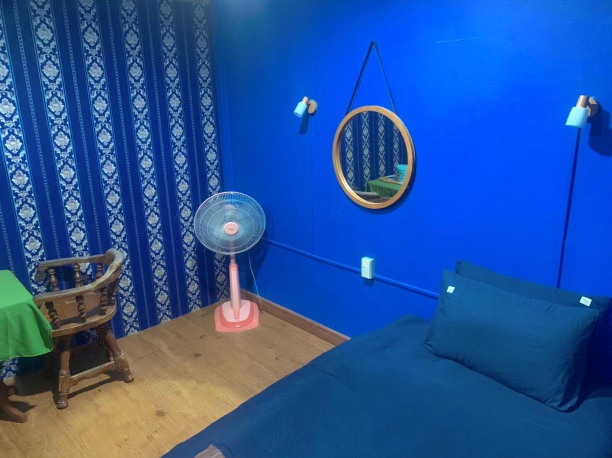 Ying Hostel Бангкок Экстерьер фото